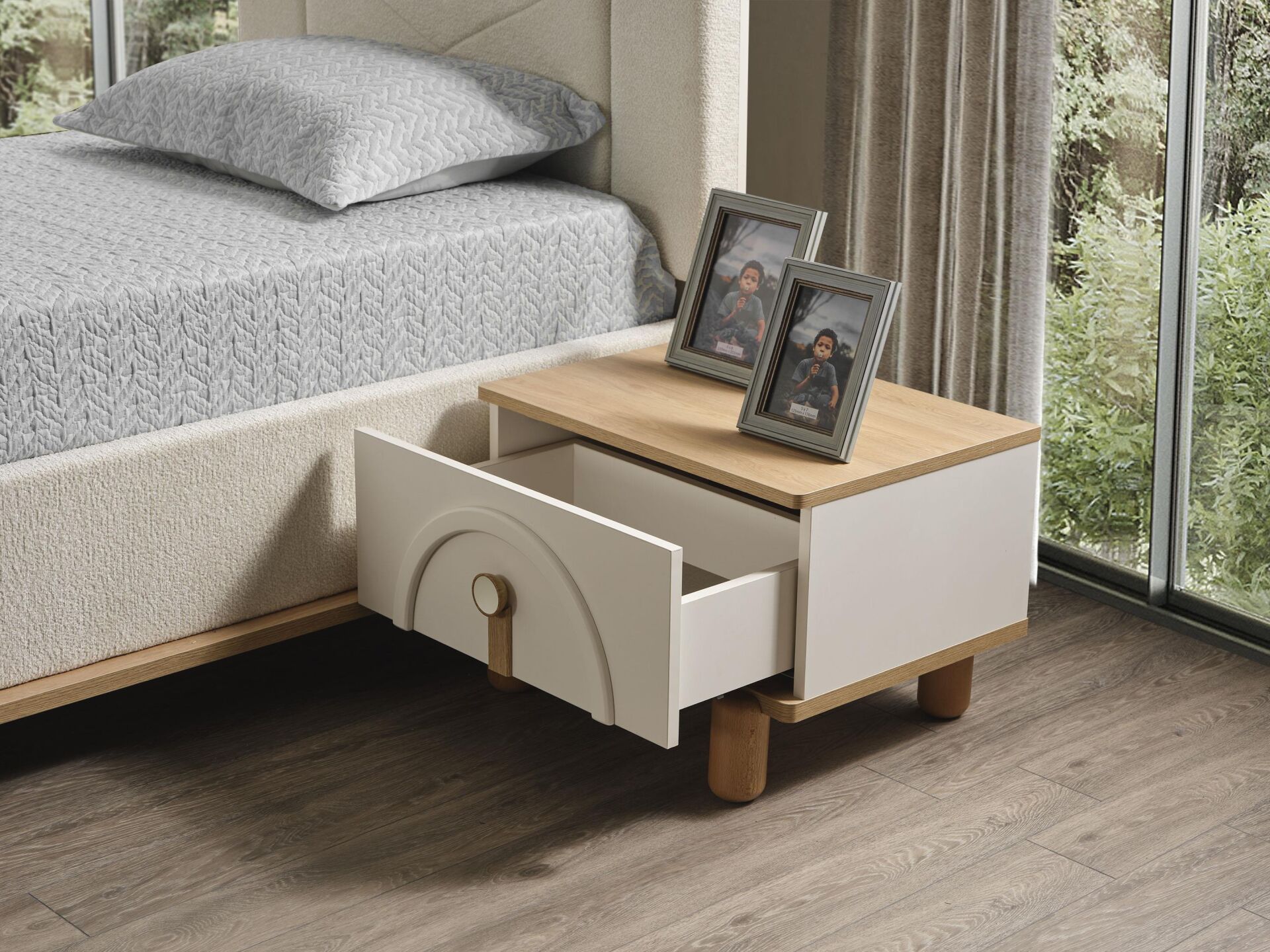 Bym Gonca Genç Komodin