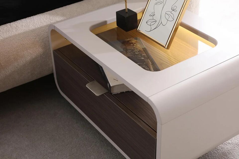 Rll Armani Komodin