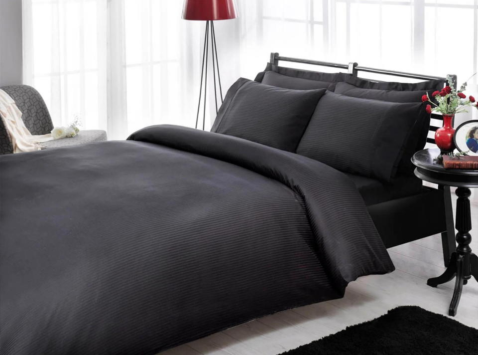 Taç 3706 Premıum Basıc Stripe Nevresim Takımı Siyah Çift Kişilik