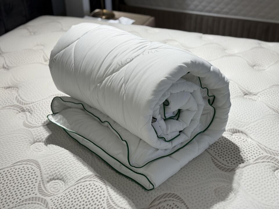 Zinde Aloevera Yorgan 155*215 Saten Tek Biye