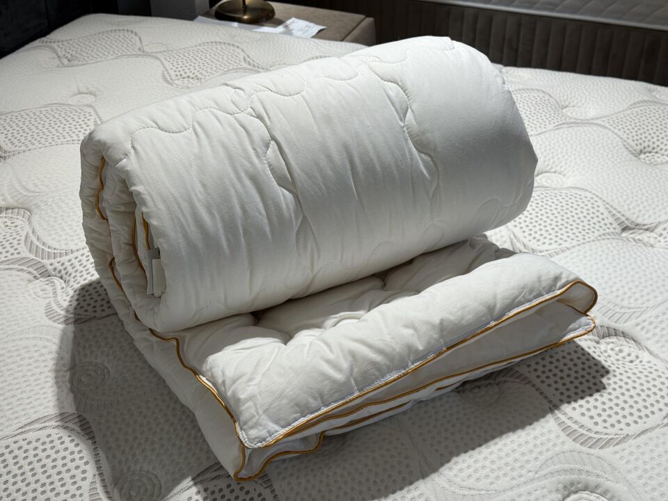 Zinde Yün Yorgan 155*215 Saten Tek Biye Tek Kişilik