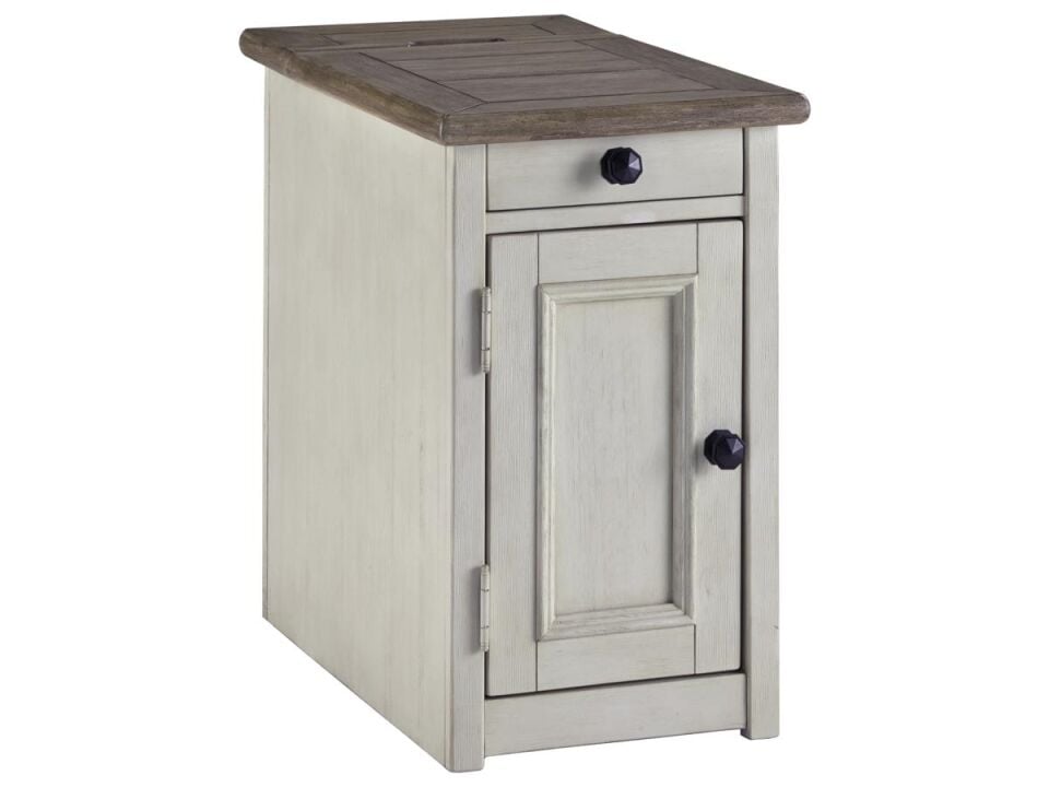 Ashley T637-107 Bolanburg Berjer Yanı Sehpa